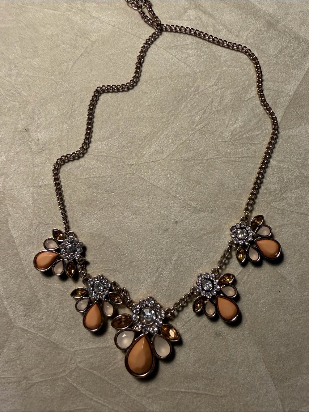 Necklace with applique details
